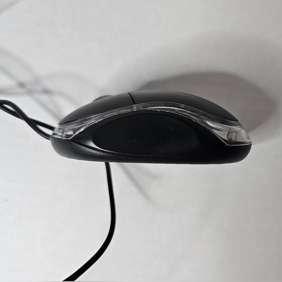 OPTICAL Corded Mouse - USB cord - Picture 5 of 8